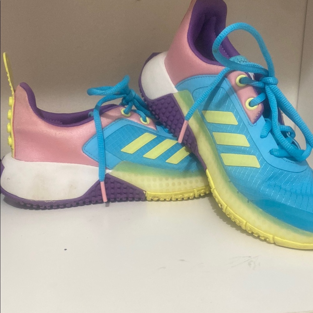 Adidas Blue and Pink Sneakers Vibrant Athletic Design